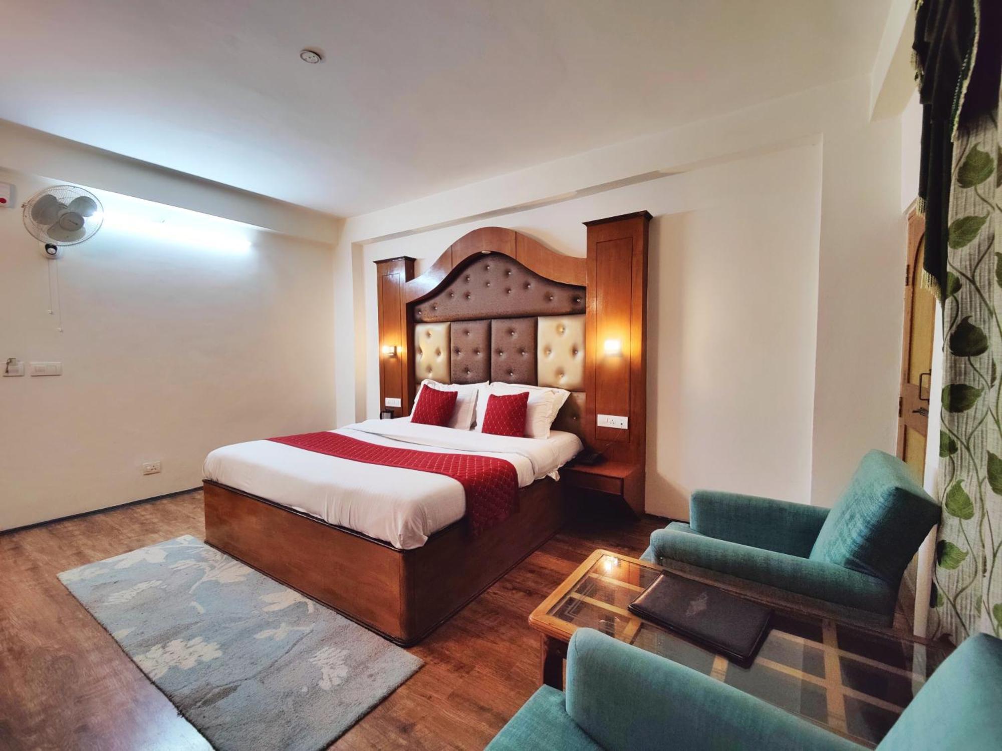 Surya International Hotel Manali Near Mall Road Extérieur photo