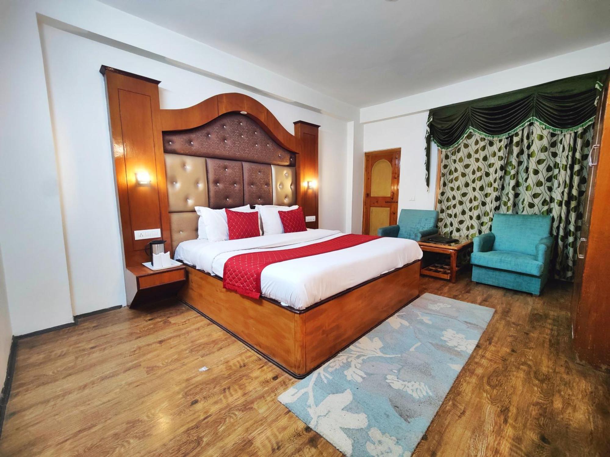 Surya International Hotel Manali Near Mall Road Extérieur photo