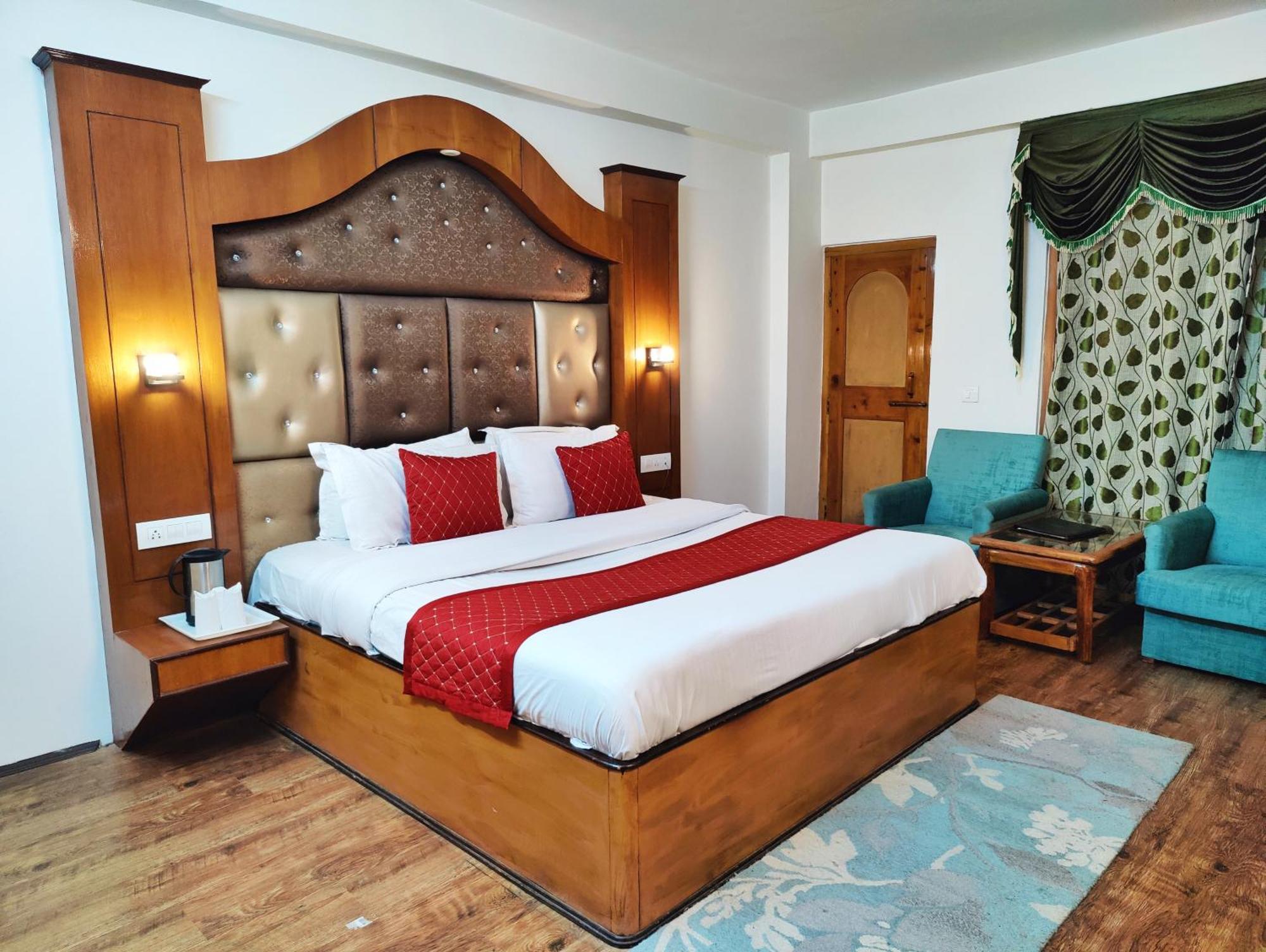 Surya International Hotel Manali Near Mall Road Extérieur photo