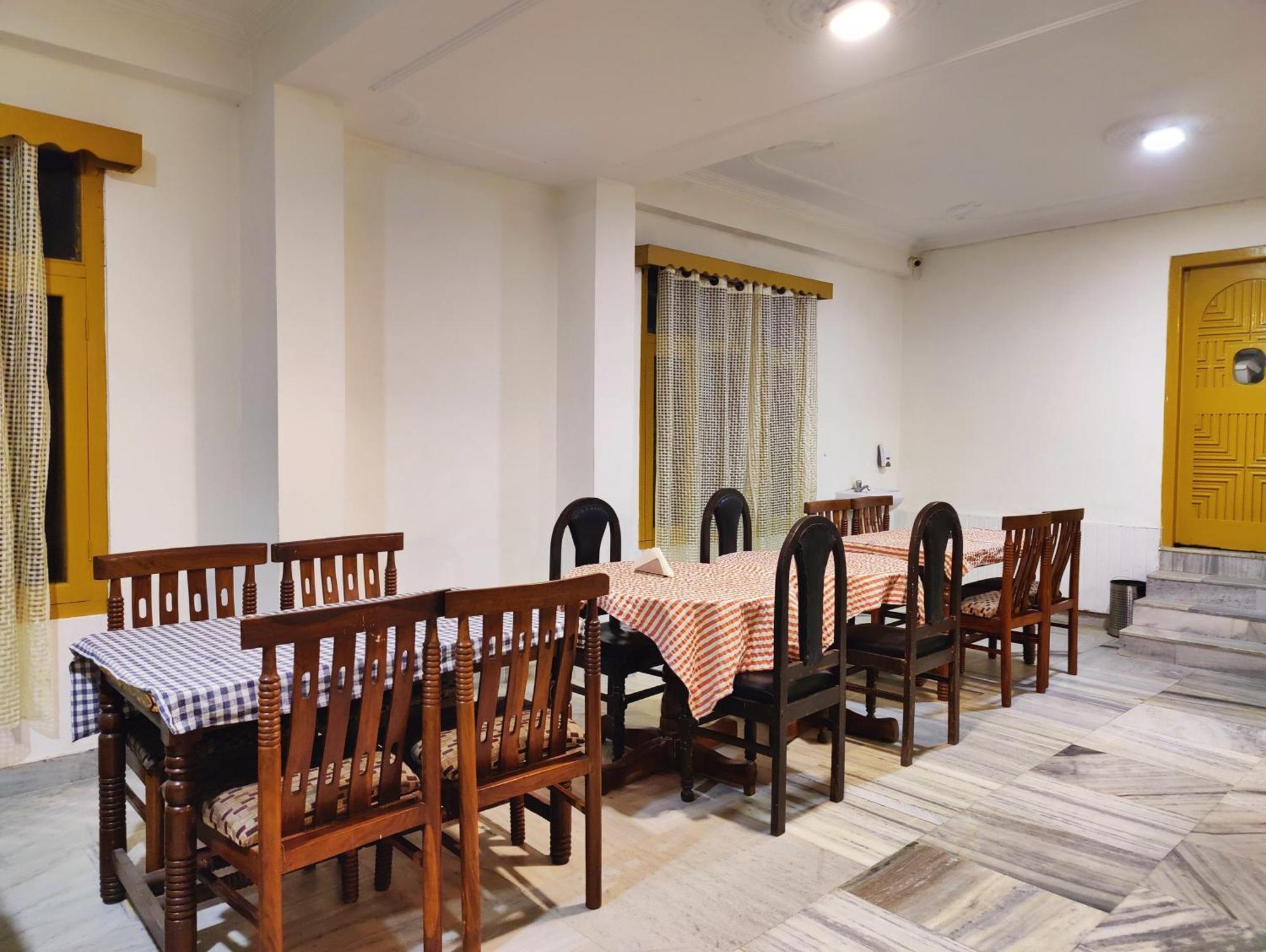 Surya International Hotel Manali Near Mall Road Extérieur photo