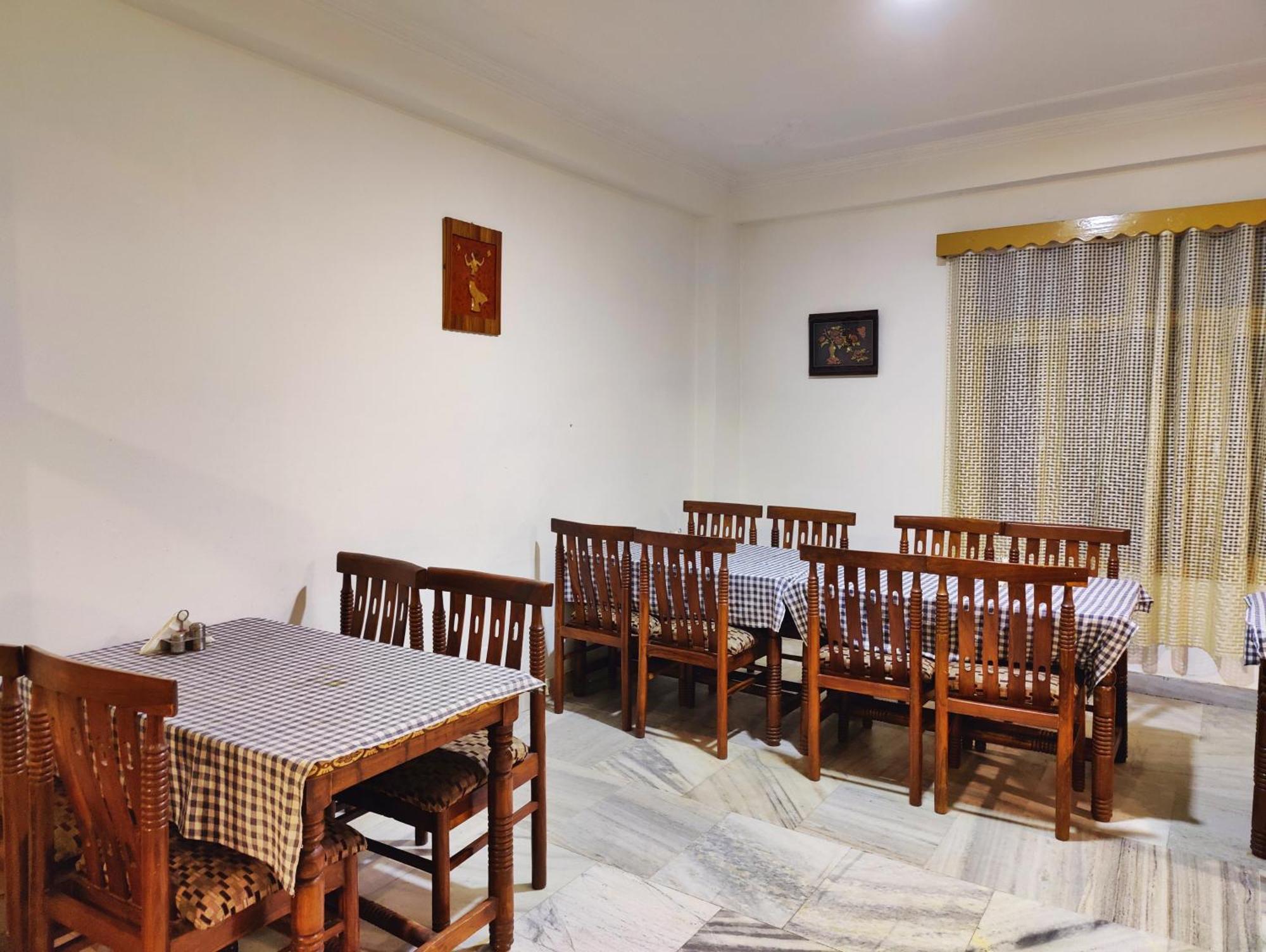 Surya International Hotel Manali Near Mall Road Extérieur photo