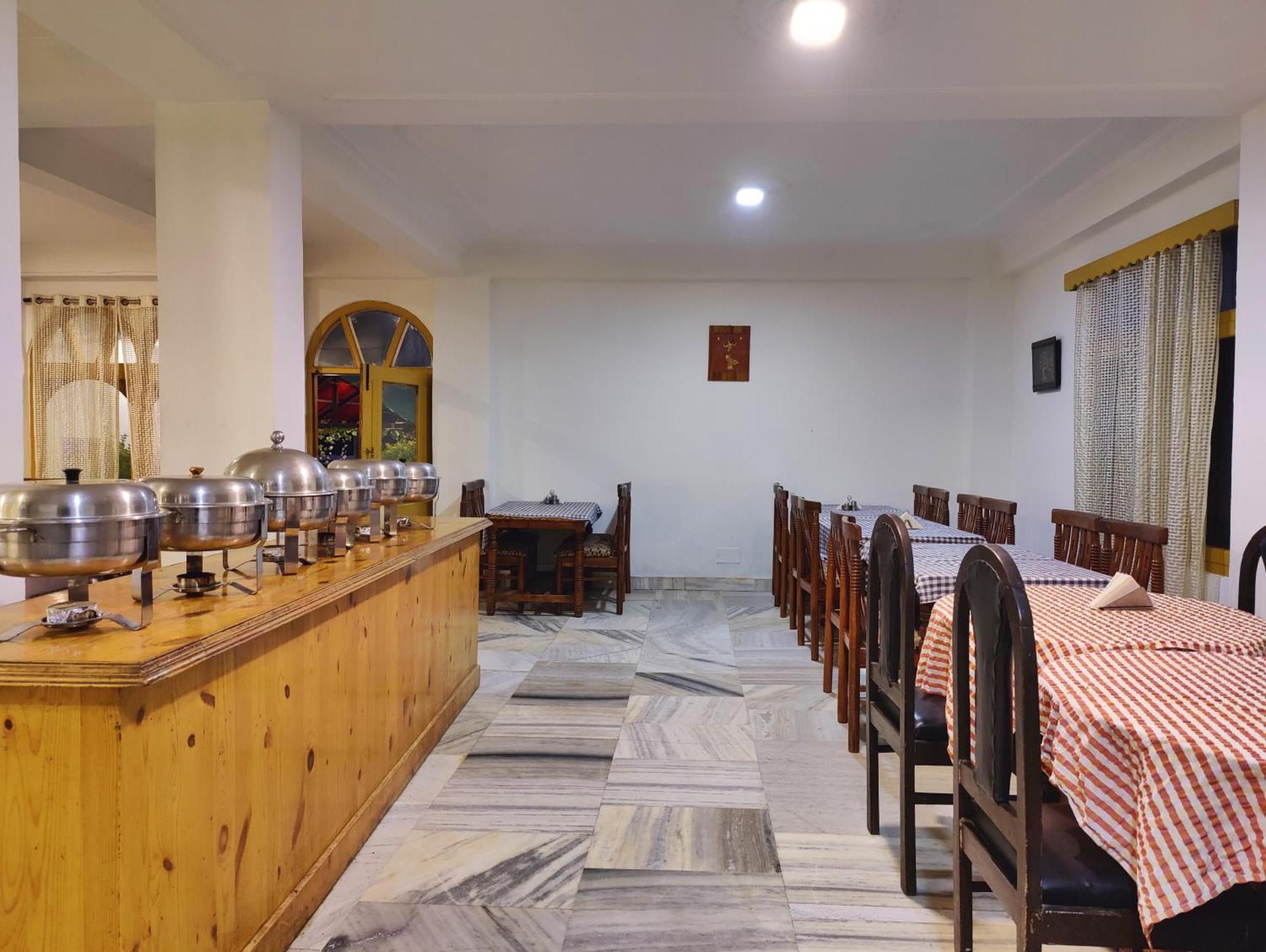 Surya International Hotel Manali Near Mall Road Extérieur photo