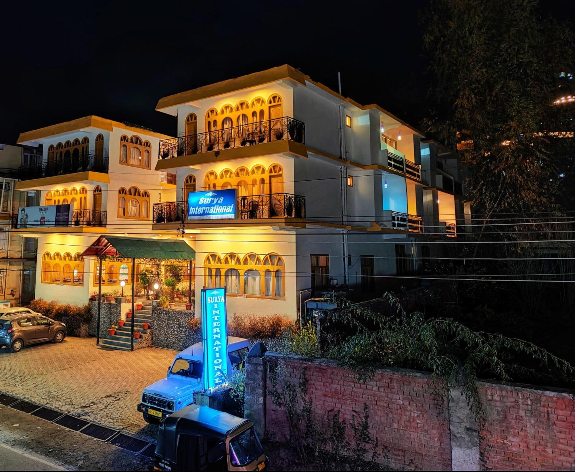 Surya International Hotel Manali Near Mall Road Extérieur photo